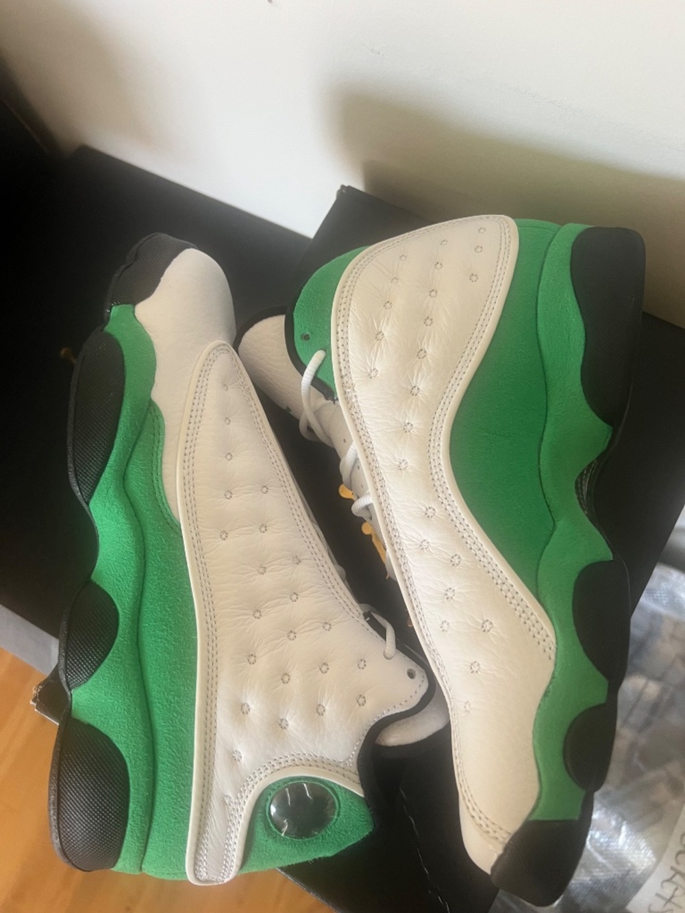 Jordan 13 - Picture 2 of 3